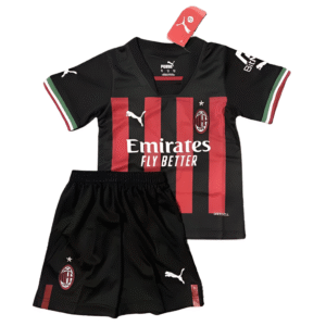 Conjunto Niño AC Milán 2025/26